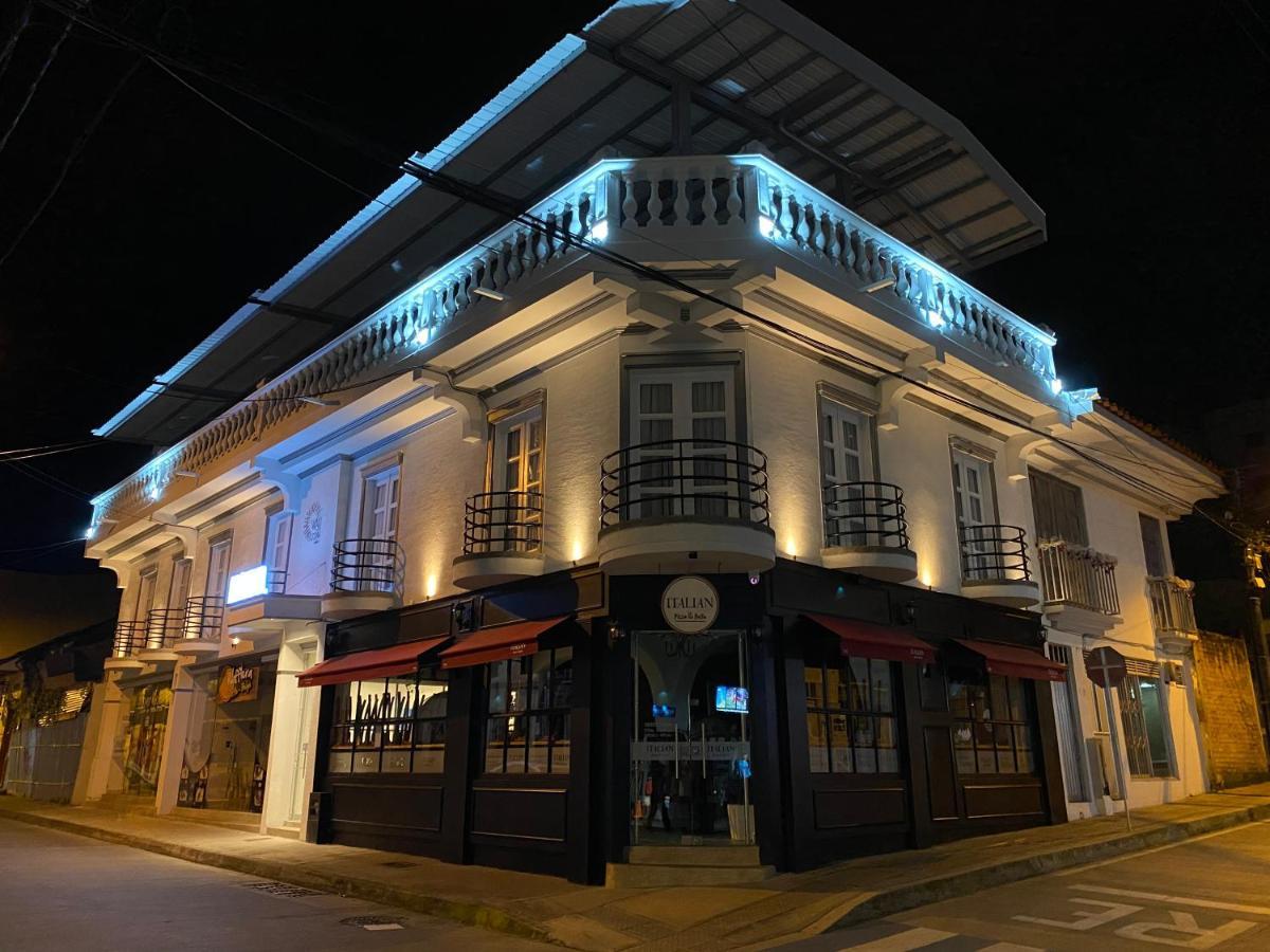 Hotel Valcon Santa Rosa de Cabal Exterior photo
